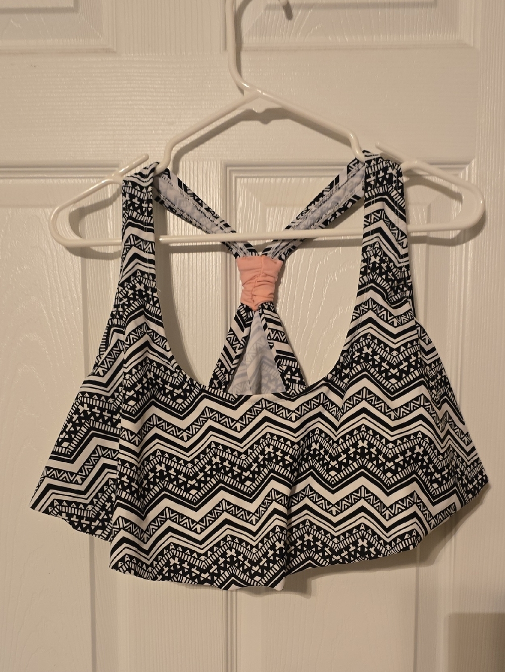 Xhilaration Black & White Geometric Ruffle  Bikini Top with Pink Back Accent